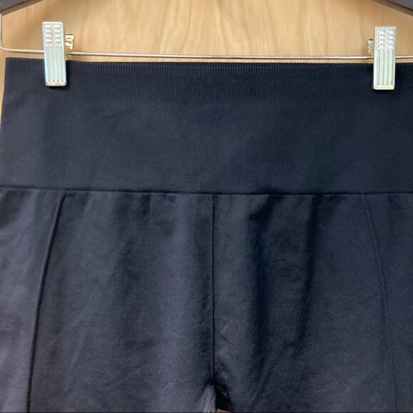 FABLETICS Compression 7/8 Leggings  Tights w/ Side of Leg Pattern Sz M - Picture 3 of 7